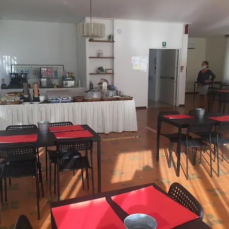 Avana 酒店 丽都迪萨维奥
